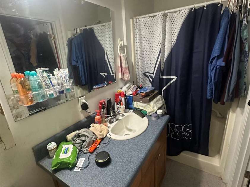 801 Tryon Street, Shelby, NC 28150.  MLS# CAR4279241, YatesRealty ID 24689. 