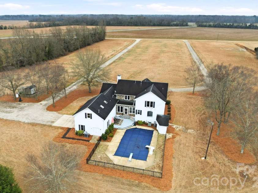 1004 Four Mile Loop, Cheraw, SC 29520.  MLS# CAR4332573, YatesRealty ID 2469. Aerial View of the Home
