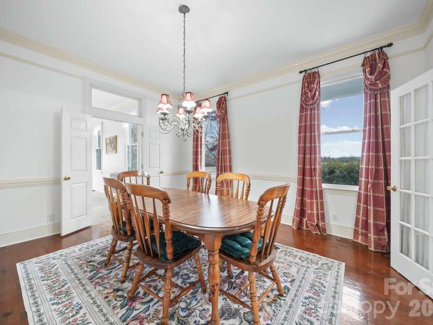 1004 Four Mile Loop, Cheraw, SC 29520.  MLS# CAR4332573, YatesRealty ID 2469. Dining Room