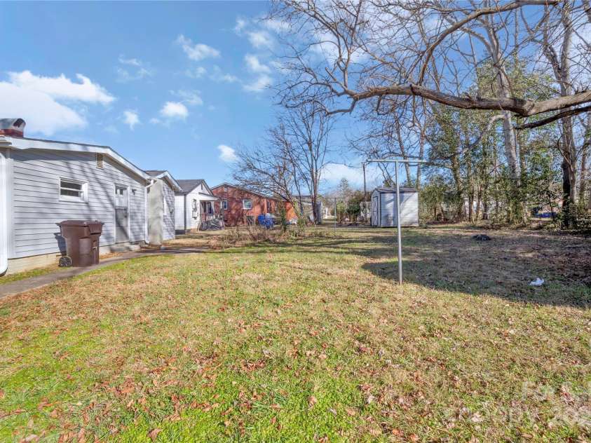 611 Clarinda Street, Rock Hill, SC 29730.  MLS# CAR4213130, YatesRealty ID 2469. 