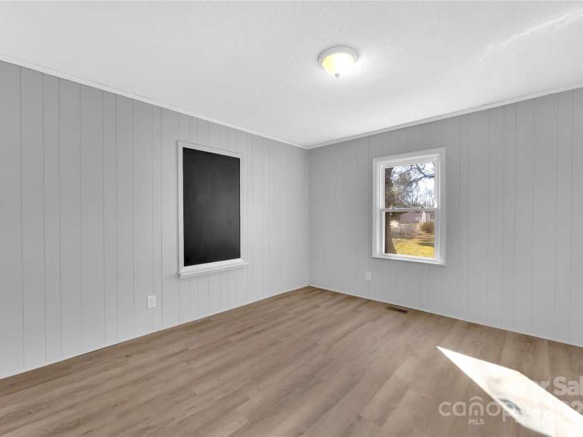 611 Clarinda Street, Rock Hill, SC 29730.  MLS# CAR4213130, YatesRealty ID 2469. 