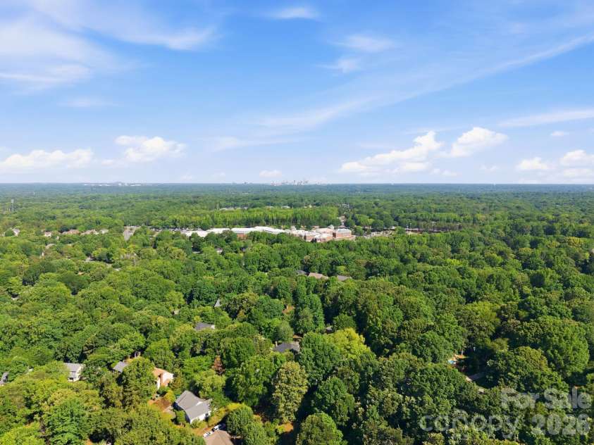 405 Leighton Court, Matthews, NC 28105.  MLS# CAR4376278, YatesRealty ID 24690. 