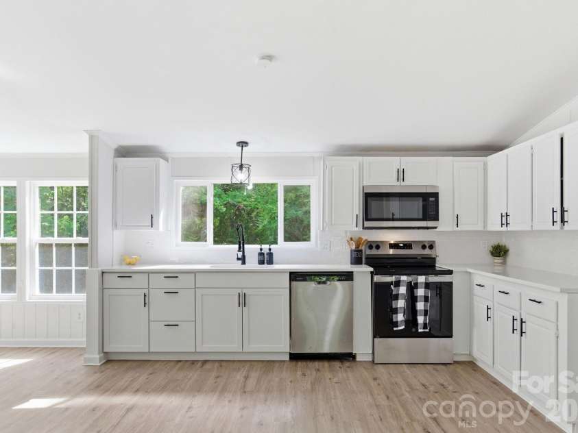 481 Harrell Road, Burgaw, NC 28425.  MLS# CAR4385459, YatesRealty ID 24692. 