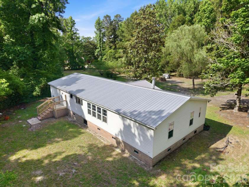 481 Harrell Road, Burgaw, NC 28425.  MLS# CAR4385459, YatesRealty ID 24692. 