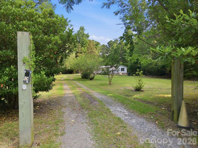 481 Harrell Road, Burgaw, NC 28425.  MLS# CAR4385459, YatesRealty ID 24692. 