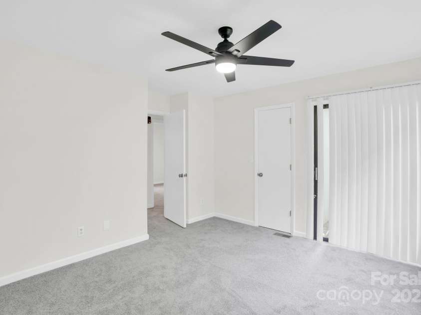 6104 Bent Tree Court, Charlotte, NC 28212.  MLS# CAR4275290, YatesRealty ID 24692. 