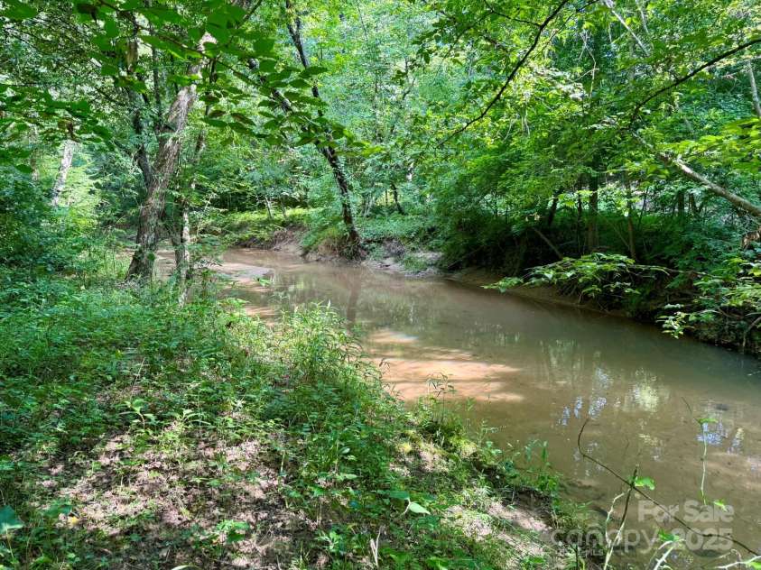 2852 Old Highway 60 Road, Wilkesboro, NC 28697.  MLS# CAR4279426, YatesRealty ID 24693. 