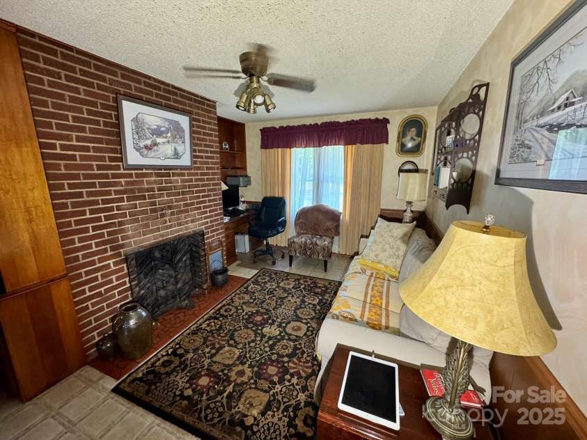 2852 Old Highway 60 Road, Wilkesboro, NC 28697.  MLS# CAR4279426, YatesRealty ID 24693. 