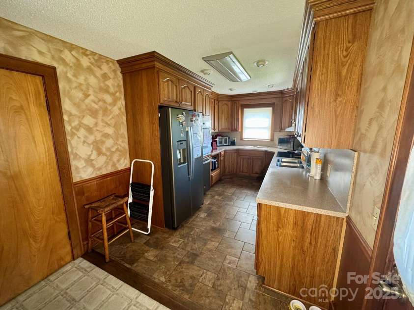 2852 Old Highway 60 Road, Wilkesboro, NC 28697.  MLS# CAR4279426, YatesRealty ID 24693. 