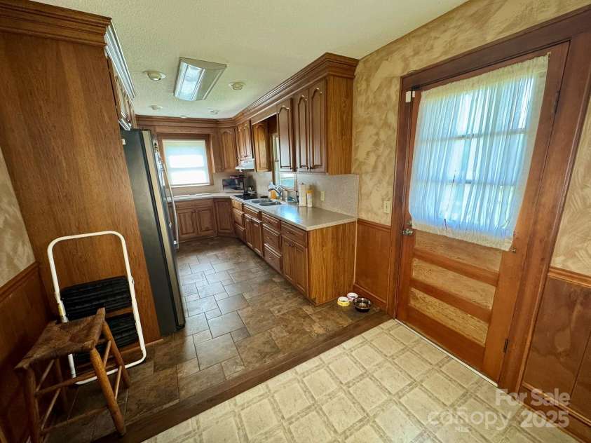 2852 Old Highway 60 Road, Wilkesboro, NC 28697.  MLS# CAR4279426, YatesRealty ID 24693. 