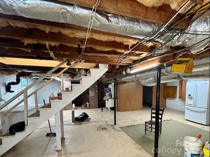 2852 Old Highway 60 Road, Wilkesboro, NC 28697.  MLS# CAR4279426, YatesRealty ID 24693. 