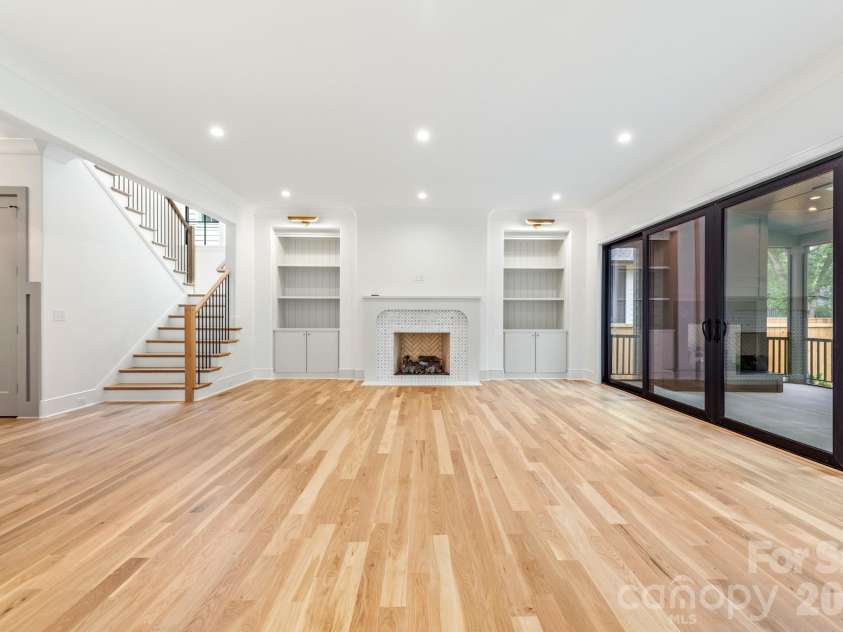 4413 Castleton Road, Charlotte, NC 28211.  MLS# CAR4373800, YatesRealty ID 24693. 