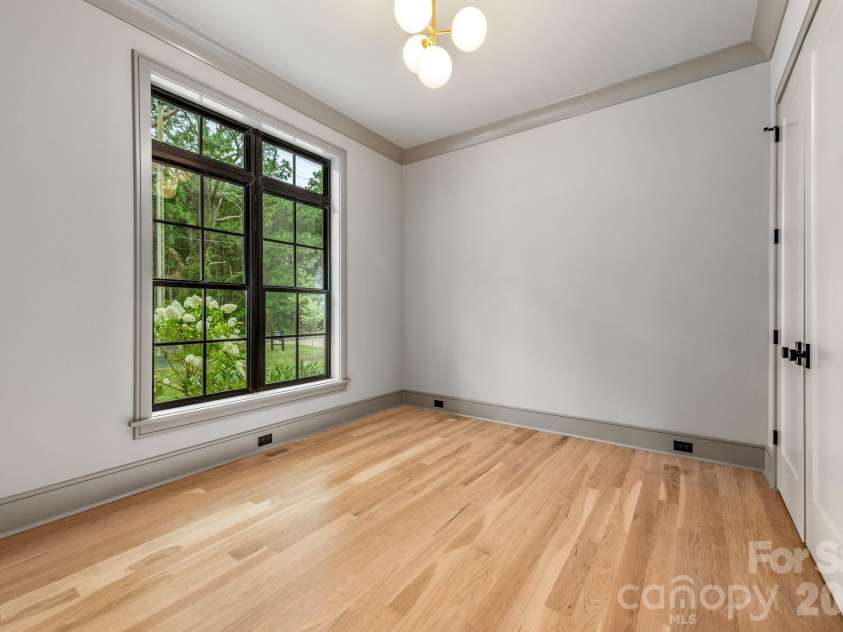 4413 Castleton Road, Charlotte, NC 28211.  MLS# CAR4373800, YatesRealty ID 24693. 