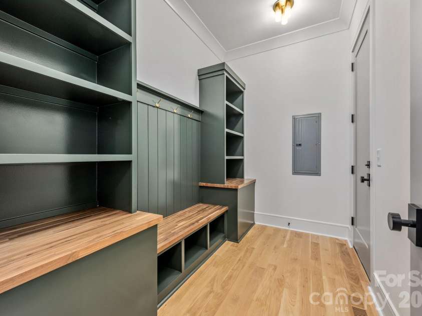 4413 Castleton Road, Charlotte, NC 28211.  MLS# CAR4373800, YatesRealty ID 24693. 