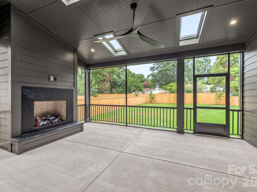 4413 Castleton Road, Charlotte, NC 28211.  MLS# CAR4373800, YatesRealty ID 24693. 