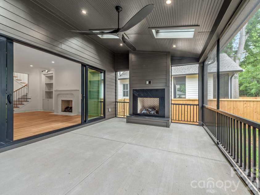 4413 Castleton Road, Charlotte, NC 28211.  MLS# CAR4373800, YatesRealty ID 24693. 