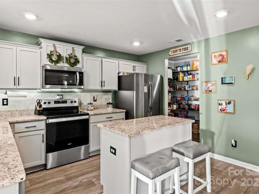 6814 Capstone Court, Rural Hall, NC 27045.  MLS# CAR4278713, YatesRealty ID 24694. 