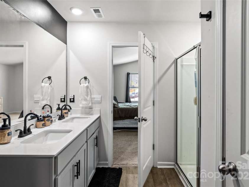 6814 Capstone Court, Rural Hall, NC 27045.  MLS# CAR4278713, YatesRealty ID 24694. 