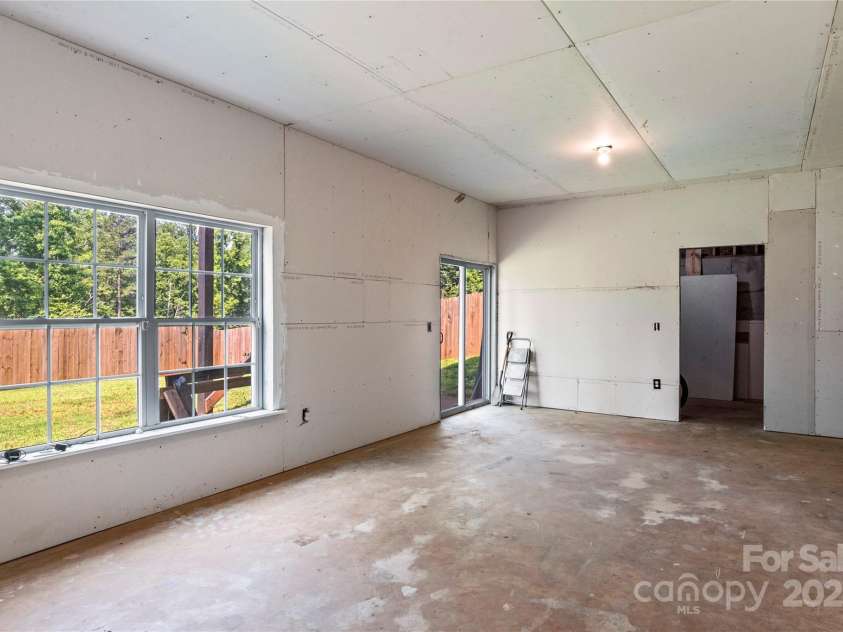 6814 Capstone Court, Rural Hall, NC 27045.  MLS# CAR4278713, YatesRealty ID 24694. 