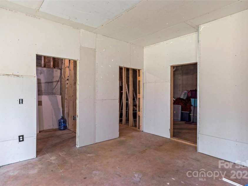 6814 Capstone Court, Rural Hall, NC 27045.  MLS# CAR4278713, YatesRealty ID 24694. 