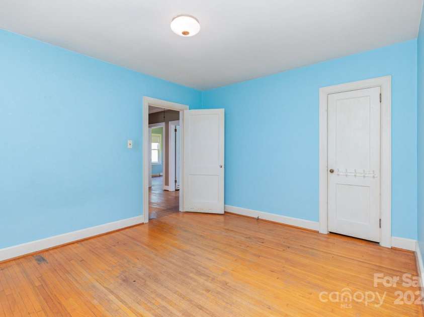1701 Dilworth Road, Charlotte, NC 28203.  MLS# CAR4275878, YatesRealty ID 24695. Bedroom 1