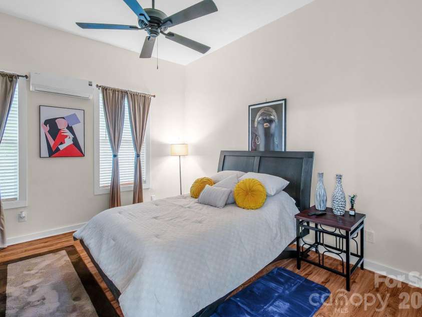226 Huger Street, Cheraw, SC 29520.  MLS# CAR4374164, YatesRealty ID 24695. 