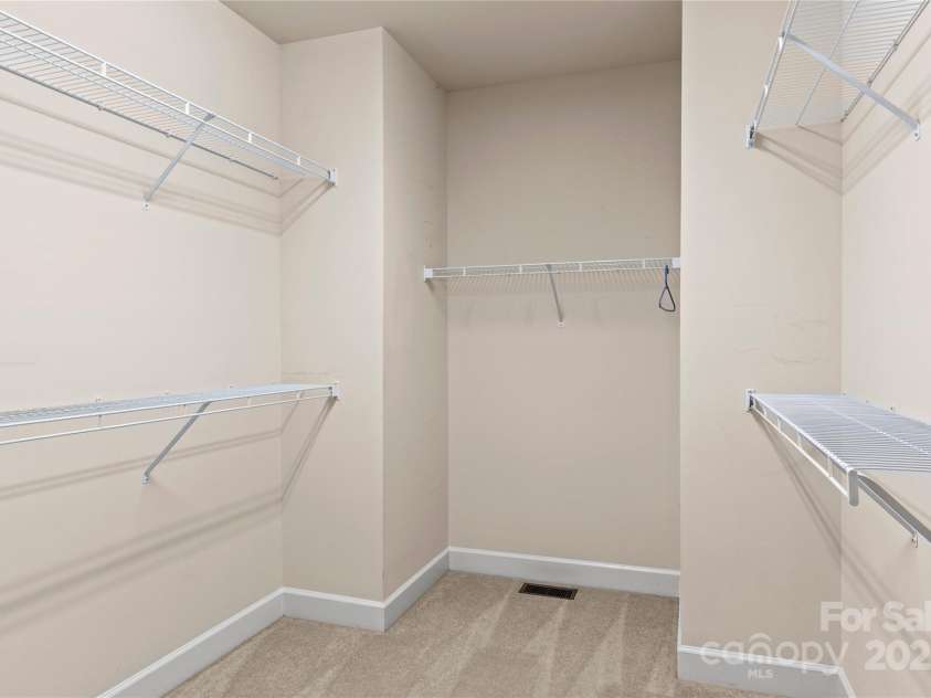 15 Bluff Ridge Court, Greensboro, NC 27455.  MLS# CAR4279471, YatesRealty ID 24696. 