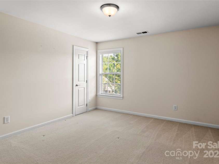 15 Bluff Ridge Court, Greensboro, NC 27455.  MLS# CAR4279471, YatesRealty ID 24696. 