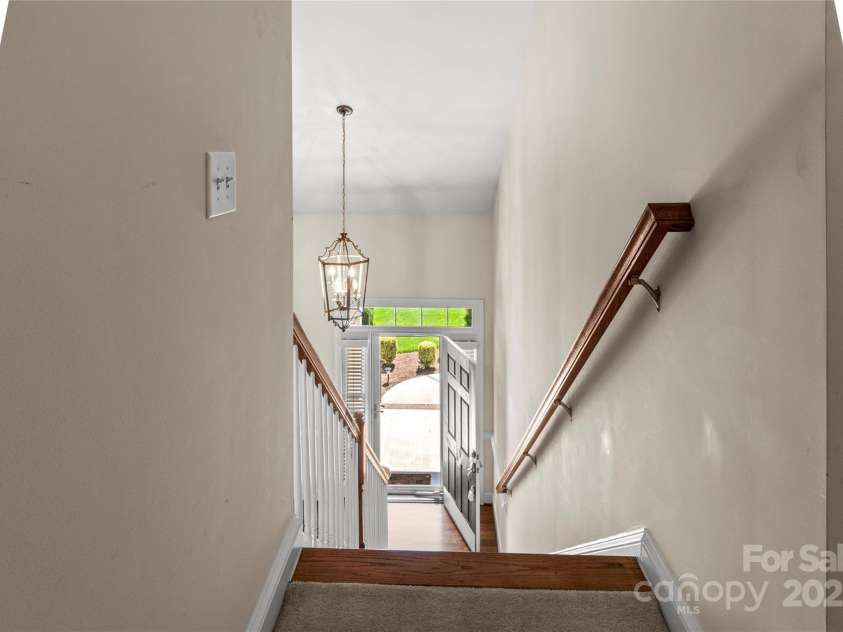 15 Bluff Ridge Court, Greensboro, NC 27455.  MLS# CAR4279471, YatesRealty ID 24696. 