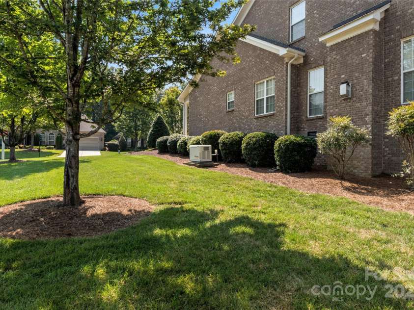 15 Bluff Ridge Court, Greensboro, NC 27455.  MLS# CAR4279471, YatesRealty ID 24696. 