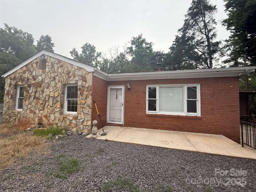 3166 Poplar Tent Road, Concord, NC 28027.  MLS# CAR4276042, YatesRealty ID 24697. 