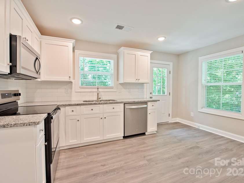 112 St Mary Avenue, Concord, NC 28025.  MLS# CAR4279576, YatesRealty ID 24698. 