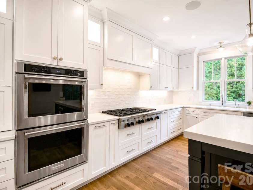 18616 Maplecroft Lake Lane, Davidson, NC 28036.  MLS# CAR4381769, YatesRealty ID 24698. 