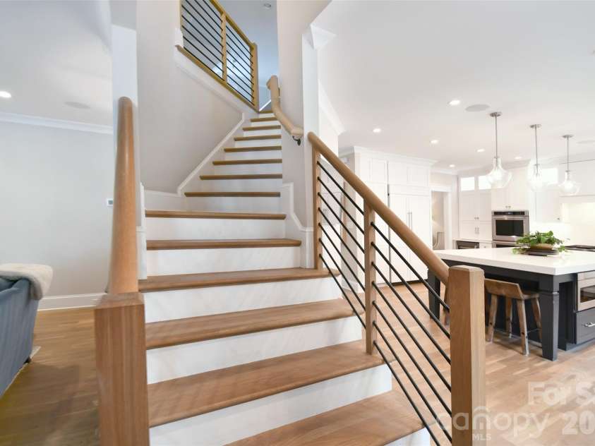 18616 Maplecroft Lake Lane, Davidson, NC 28036.  MLS# CAR4381769, YatesRealty ID 24698. 