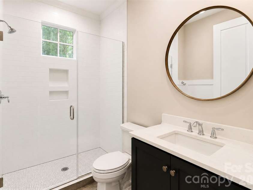 18616 Maplecroft Lake Lane, Davidson, NC 28036.  MLS# CAR4381769, YatesRealty ID 24698. 