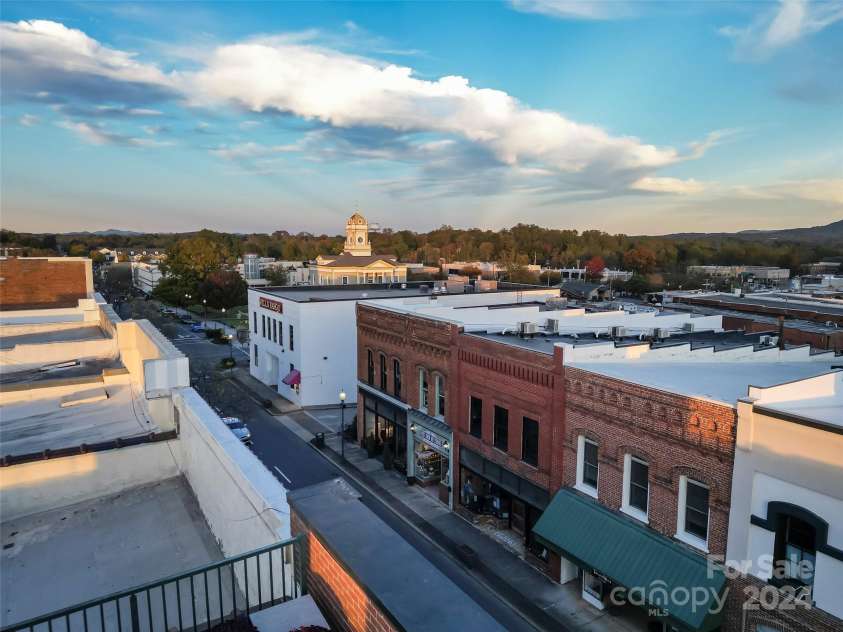 118 Union Street, Morganton, NC 28655.  MLS# CAR4193583, YatesRealty ID 247. 