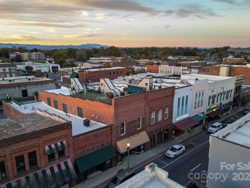 118 Union Street, Morganton, NC 28655.  MLS# CAR4193583, YatesRealty ID 247. 