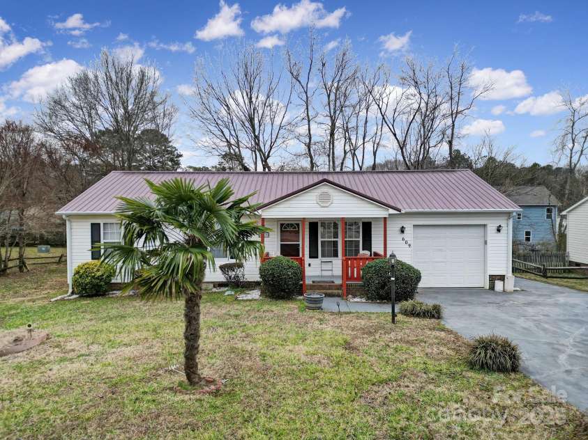 609 Ben Rich Street, Dallas, NC 28034.  MLS# CAR4233720, YatesRealty ID 2470. 