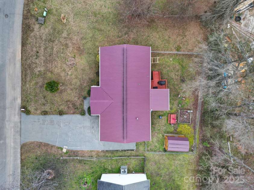 609 Ben Rich Street, Dallas, NC 28034.  MLS# CAR4233720, YatesRealty ID 2470. 