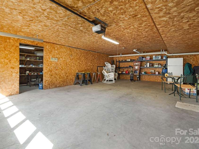 25 Westridge Court, Hendersonville, NC 28791.  MLS# CAR4279623, YatesRealty ID 24700. Garage