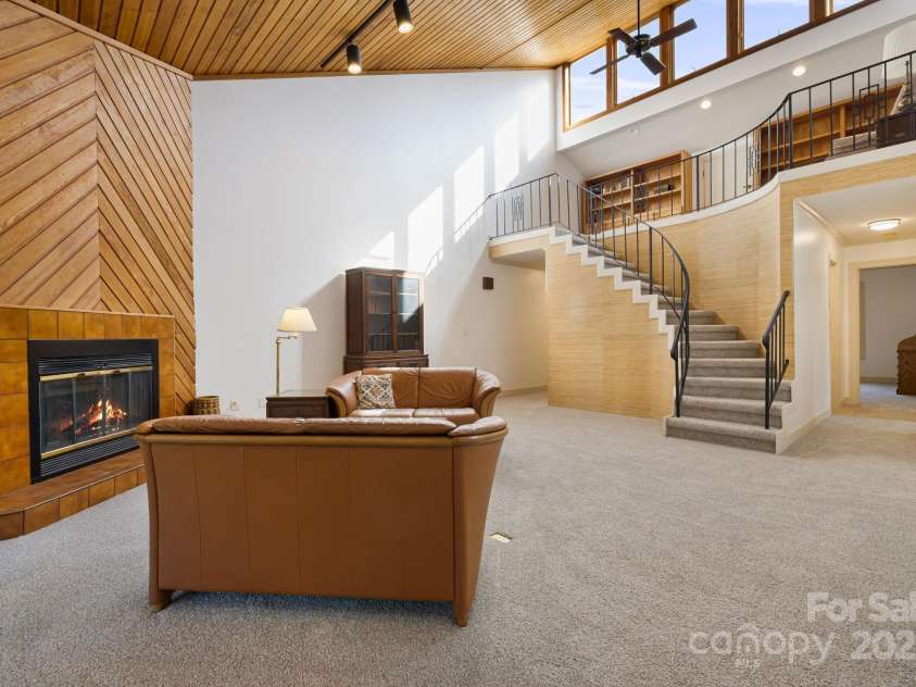 25 Westridge Court, Hendersonville, NC 28791.  MLS# CAR4279623, YatesRealty ID 24700. Living Room