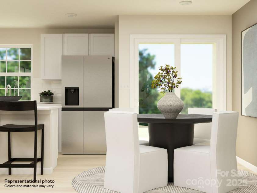 10040 Greystar Lane, Charlotte, NC 28213.  MLS# CAR4279624, YatesRealty ID 24701. Breakfast Area