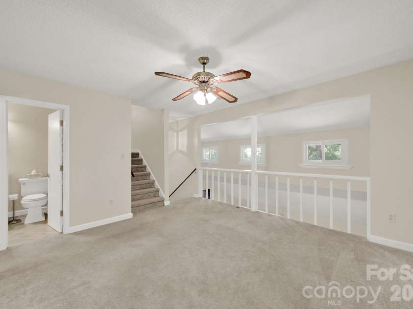 11510 Gelding Drive, Charlotte, NC 28215.  MLS# CAR4378310, YatesRealty ID 24702. 