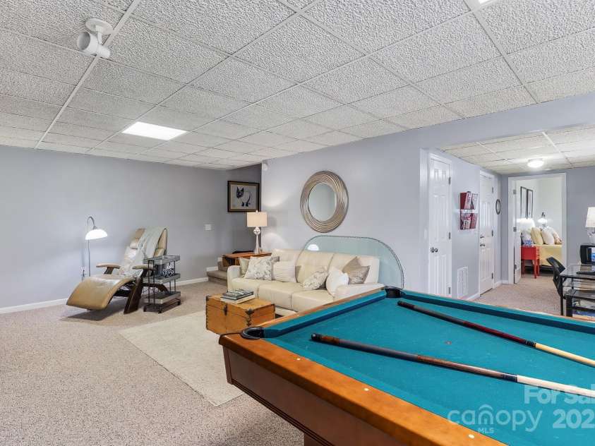 150 Lauren Lane, Franklin, NC 28734.  MLS# CAR4279200, YatesRealty ID 24703. 