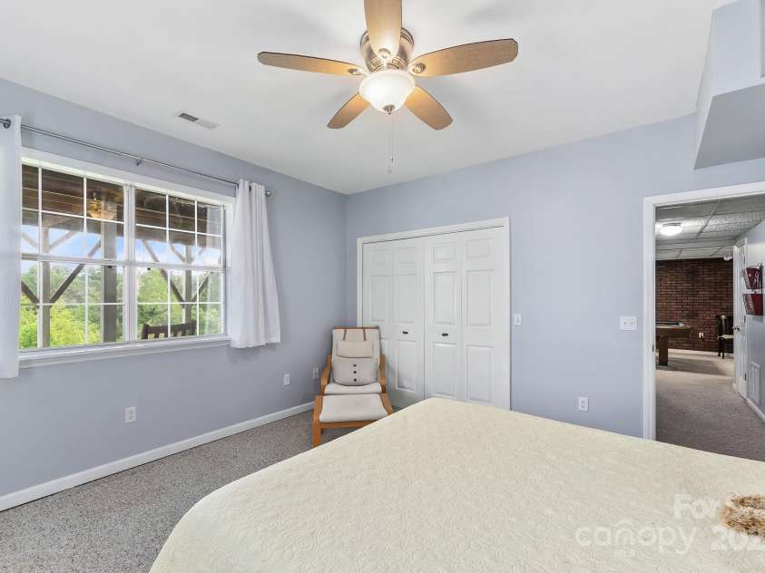 150 Lauren Lane, Franklin, NC 28734.  MLS# CAR4279200, YatesRealty ID 24703. 