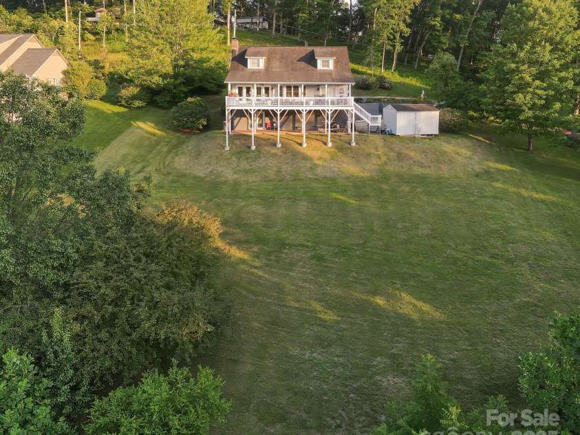 150 Lauren Lane, Franklin, NC 28734.  MLS# CAR4279200, YatesRealty ID 24703. 