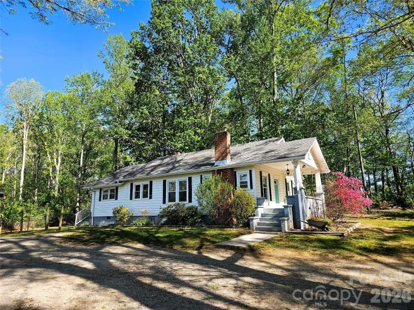 5185 Old Haywood Road, Mills River, NC 28759.  MLS# CAR4374387, YatesRealty ID 24703. 