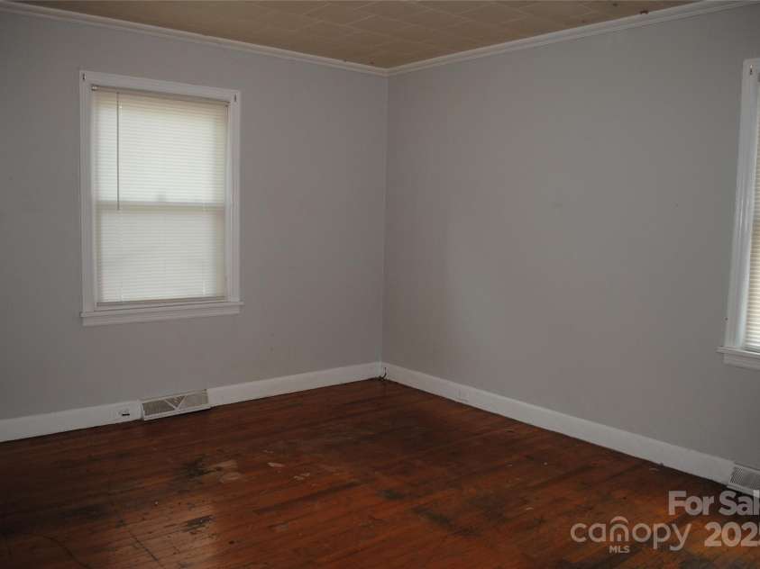 1125 Fries Street, Salisbury, NC 28144.  MLS# CAR4279134, YatesRealty ID 24704. 