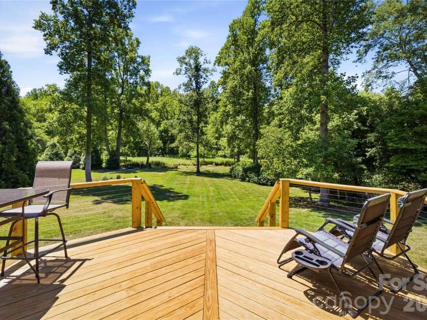 204 Constitution Drive, Morganton, NC 28655.  MLS# CAR4384509, YatesRealty ID 24704. 