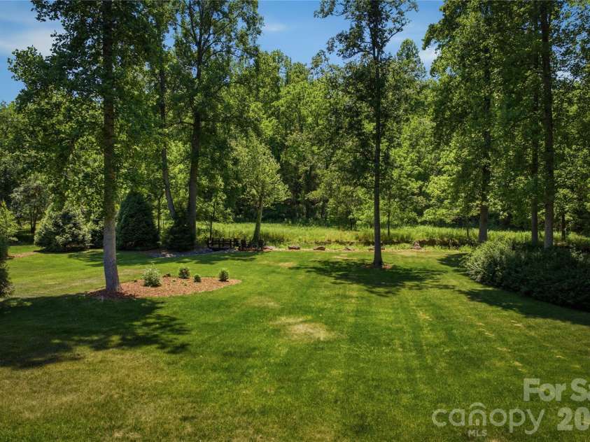 204 Constitution Drive, Morganton, NC 28655.  MLS# CAR4384509, YatesRealty ID 24704. 